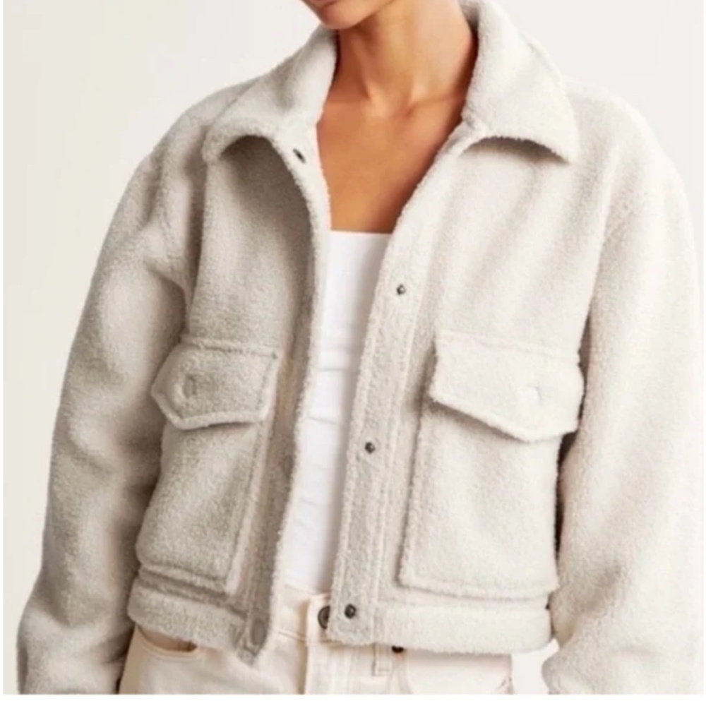Abercrombie & Fitch Cropped Sherpa Shirt Jacket